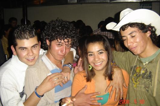 yop soy el mas huapo o no.soy el de blancolos demas son unos amiguis