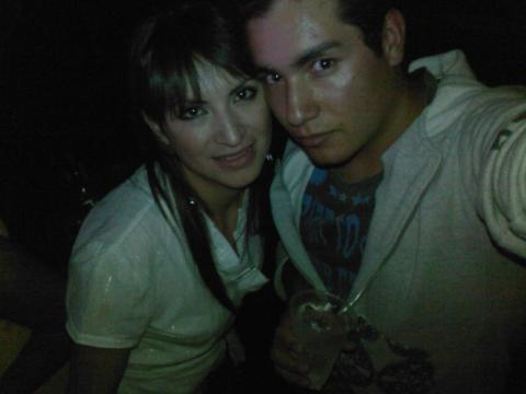 ps aqui stoy con mi amigaa