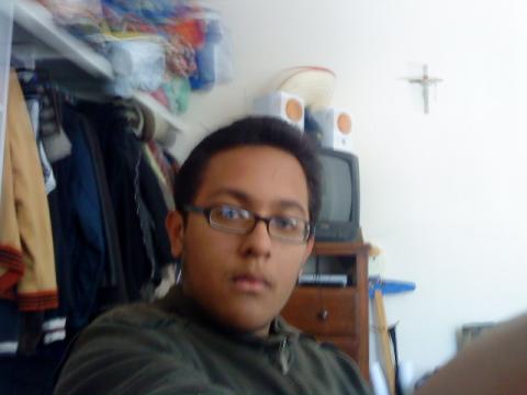 bueno este soy yo jjeej   busco novia yo cincero cariÃ±oso caballeroso amable respetuoso y fiel al 100%