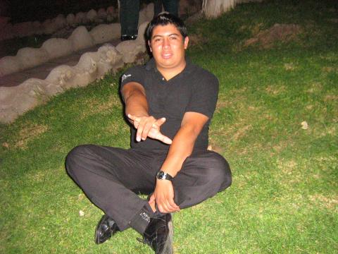 soy un chiko alivianado muy sincero y tengo 22 aÃ±os chikas epero conocer muchas de zac guadalupe xd jejejej dejen sus correos atte jorge