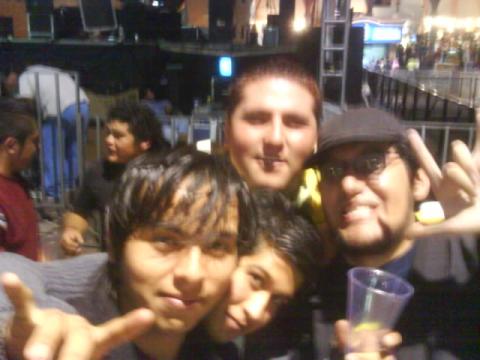 pinche dia ya ni me acuerdo cuando fue pero si me acuerdo que estuvo con madres