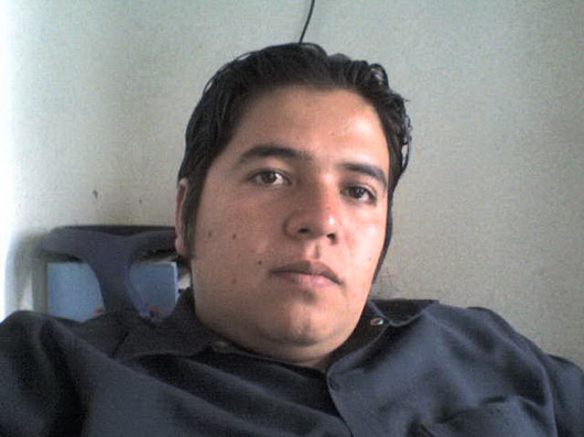 ESTE VATO SOY YO TAL VEZ ME CONOZCAN Y SI NO MANDEN MENSAJES AL 4981046561 SOLO CHICOS Y CICAS ALAS KE LES AGRADE 
