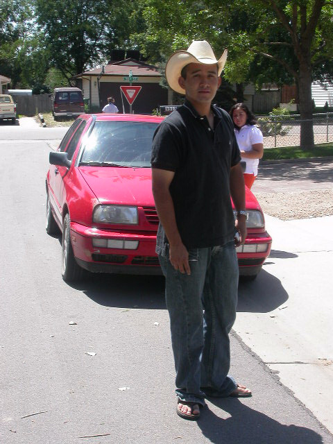 Otra vez yo, bueno para los que no me conocen y les gustaria conocerme, me pueden escribir a mi correo que es ctmts_98@hotmail.com no duden en contactarme ustedes mejor que nadie pueden describirme mejor que yo lo haria pues si les digo que soy reventado, loco, etc, no me la creerian, por eso seria bueno que me escribieran o me agregaran a su lista de contactos del messenger y asi poder conocernos. 

Yo naci en Zacatecas, Zacatecas el 19 de Junio de hace mucho tiempo atras ahorita tengo 20 abriles y los que le faltan. Ahorita estoy viviendo en la Cd. de Greeley Colorado en los Estados Unidos, otro mas que los abandona, pero no del todo, solamente fisicamente pero siempre estaran en mi mente y corazon todos aquellos que me llegaron a conocer mientras estuve viviendo en Zacatecas. 

Bueno gente bonita de Zacatecas, Mexico y otras partes que hacen posible este sitio en internet que Dios los bendiga y vivan al MAXIMO!

SOY HUMILDE ZACATECANO, A NADIE LE BUSCO PLEITO Y A TODOS LES DOY LA MANO!