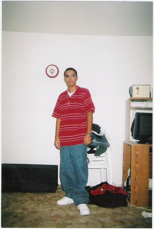 aki estoy yo tengo 17 anos, soy de zac pero ahorita vivo aka en USA y espero regresar pronto!