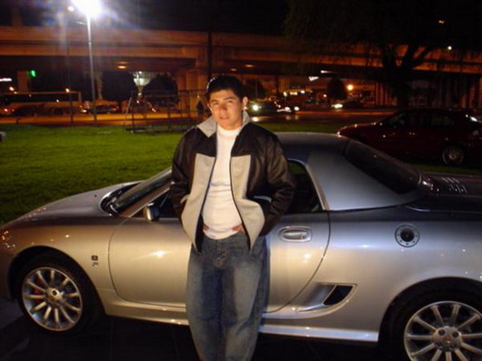 SOY UNA PERSONA SINCERA Y ME GUSTARIA CONOCER MAS GENTE,  ESTOY SOLTERITO, SOY DE ZACATECAS ZAC.
lalomed18@hotmail.com