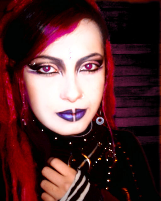 Hola. Interesados en la cultura alternativa gothic,punk, ska, metal, black escribanme. Soy organizadora de eventos y artista plÃ?Â¡stica. TambiÃ?Â©n modelo alternativa. mbachzed@hotmail.com