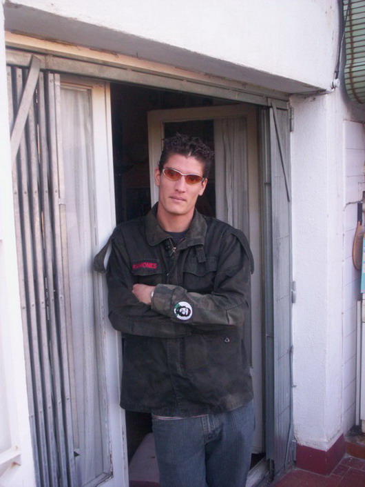 	

ciclismo motociclismo musica electronica son los ingredientes para vivir super chingon y estar agusto se podria decir que hasta sin una chika la haces almenso eso ago yo DANIEL. las chavas lokitas de zac agregenme si esque comparten mis ideas daniel_megan1@yahoo.com.mx

*Mas Informacion en su Nick