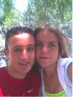 que tal pues aqui publicoe sta foto yo  enrique y paola mi prima, y pues bueno que mejor que esta pagina para conocer gnt, enri_fear_@yahoo.com.mx


* Mas Informacion en su Nick