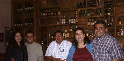 Y la parranda siguio...una semana antes en San Pancho...en esta La Cantina del Refugio...Javier Loera, Marthita y Fermin
